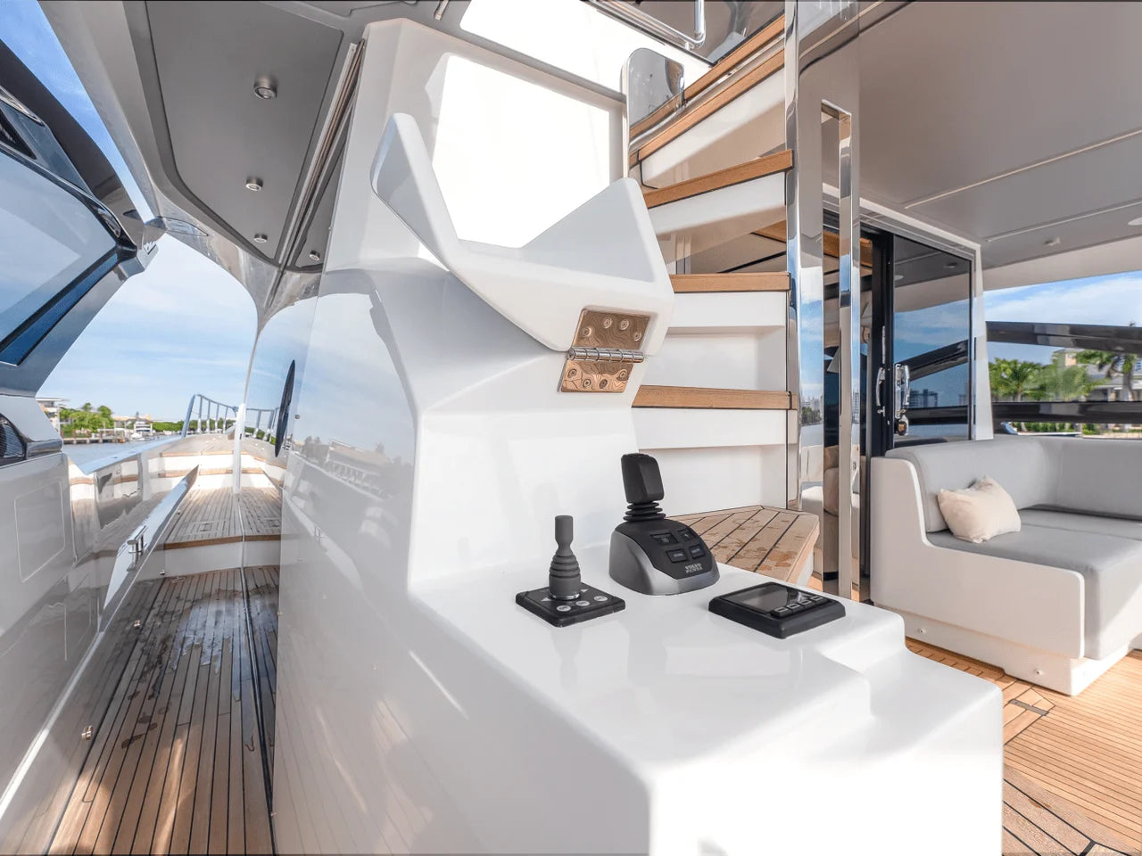 2024 Azimut S8 80.0 feet, Miami, FL #10