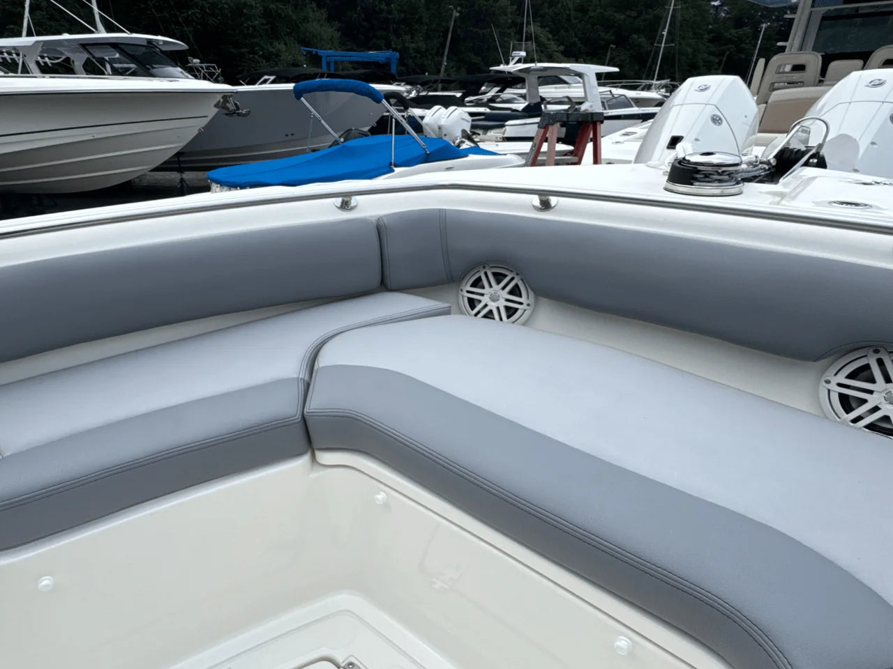2026 Boston Whaler 230 Outrage 23.0 feet, Huntington, NY #45