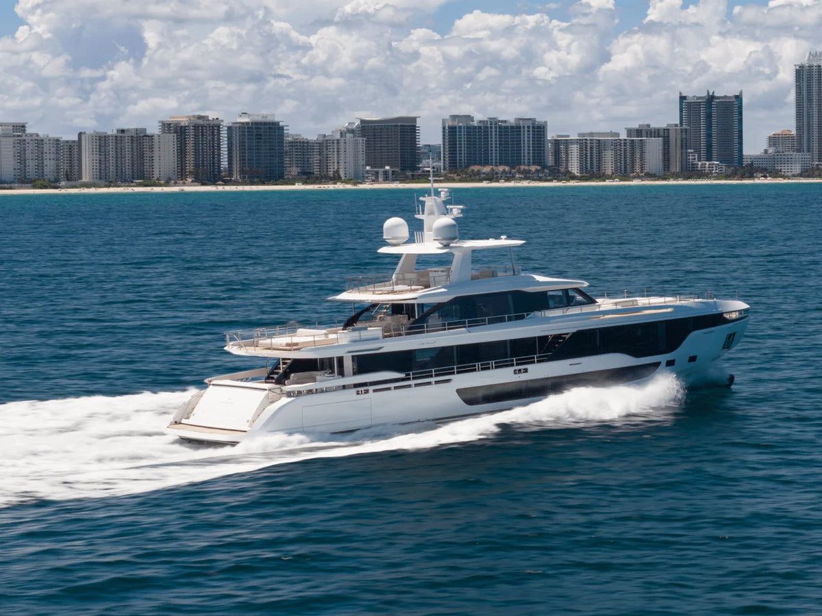 2027 Azimut Grande 36M 115.0 feet, Inuvik, Northwest Territories #15
