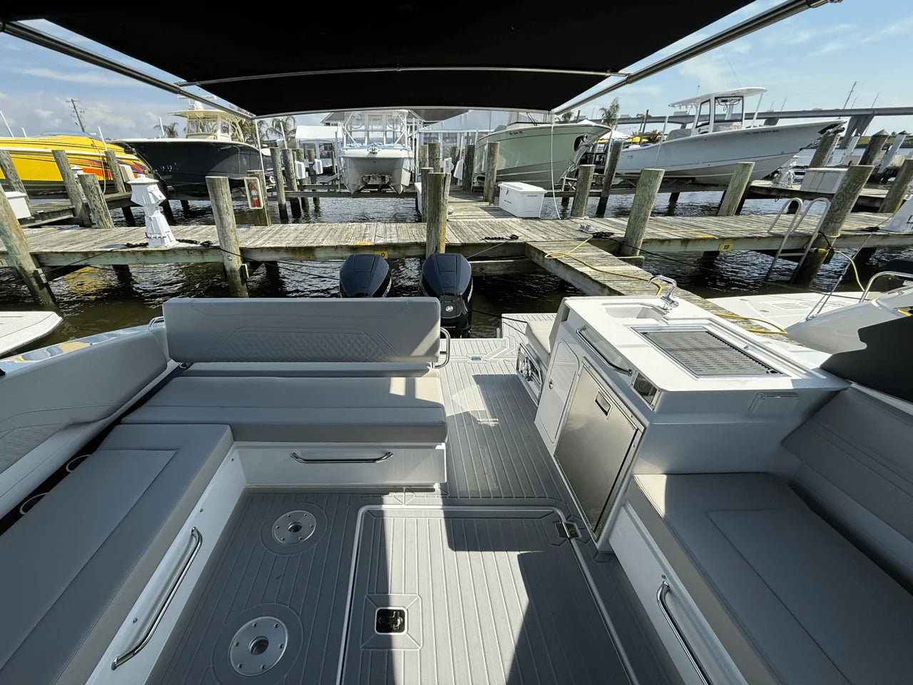 2026 Cruisers Yachts 34 GLS Outboard 34.0 feet, Grasonville, MD #16