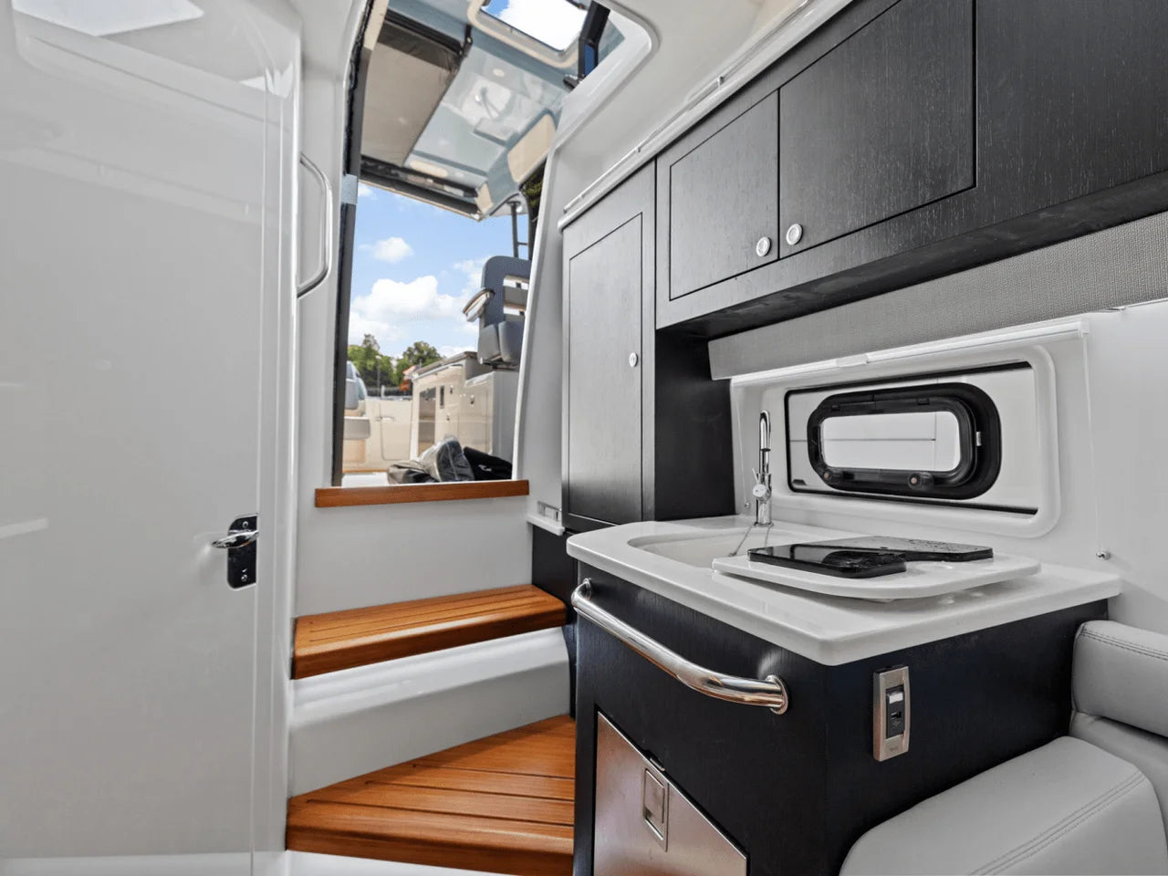 2025 Boston Whaler 380 Realm 38.0 feet, Quincy, MA #37