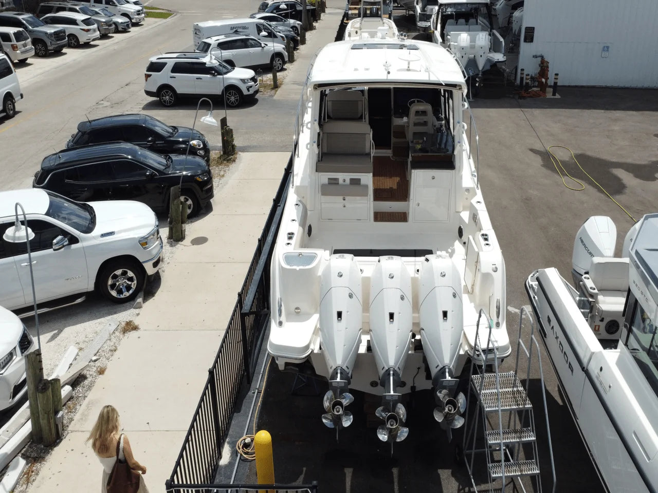 2025 Boston Whaler 365 Conquest 36.0 feet, Naples, Florida #14