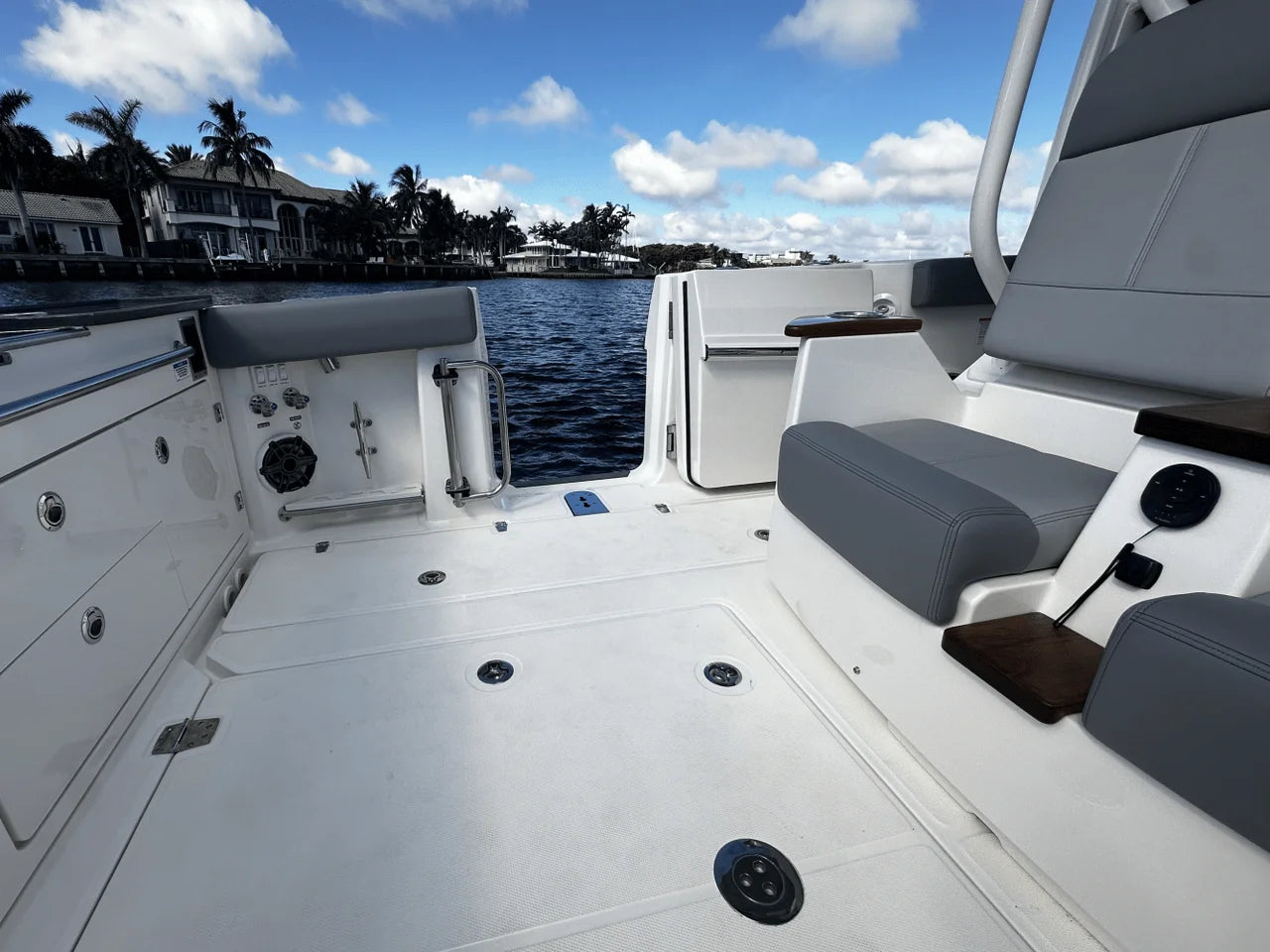2026 Boston Whaler 360 Outrage 36.0 feet, Pompano Beach, Florida #25