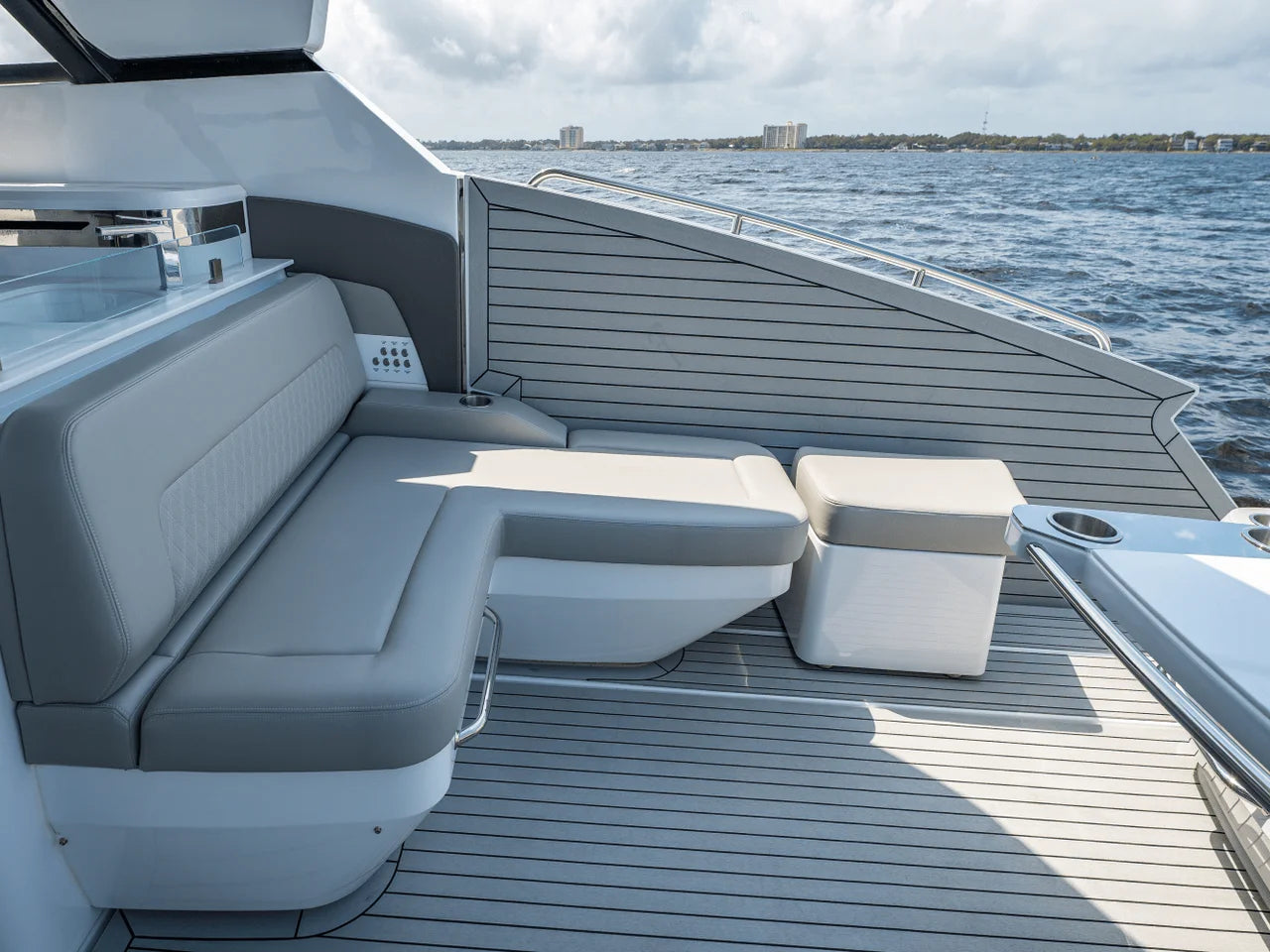 2025 Cruisers Yachts 50 GLS 50.0 feet, Pensacola, Florida #26