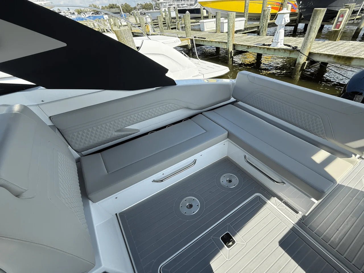 2026 Cruisers Yachts 34 GLS Outboard 34.0 feet, Grasonville, MD #13