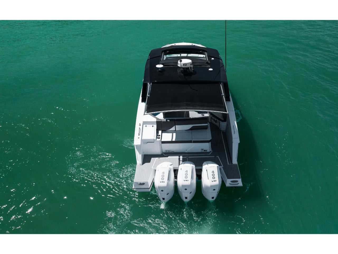 2026 Cruisers Yachts 38 GLS Outboard 38.0 feet, Inuvik, Northwest Territories #34