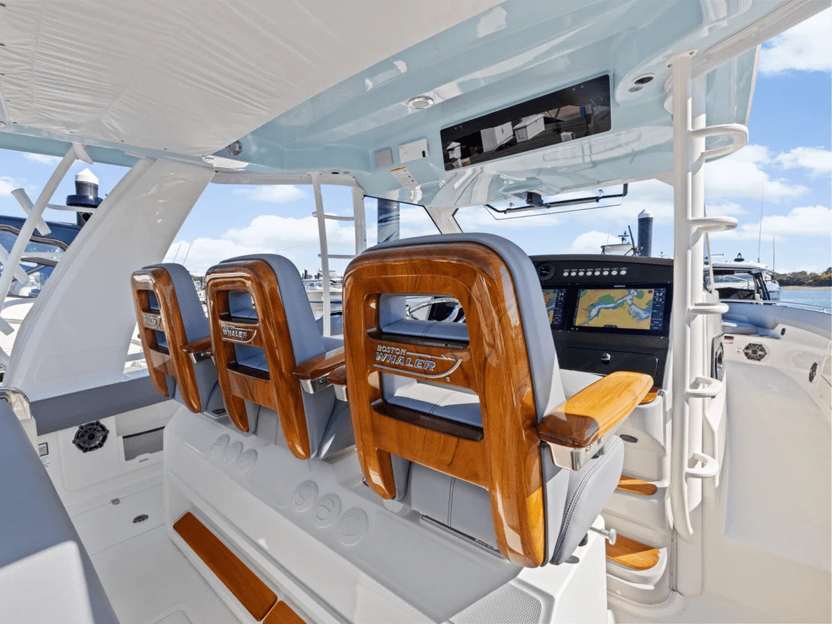 2026 Boston Whaler 420 Outrage 42.0 feet, Quincy, MA #24