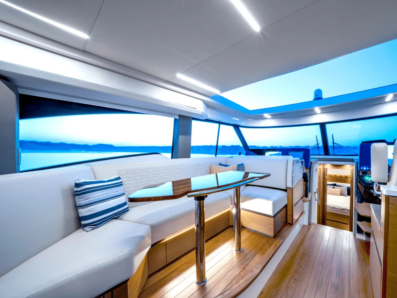 2025 Tiara Yachts LE 48 48.0 feet, Inuvik, Northwest Territories #33