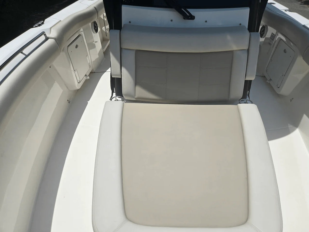 2024 Boston Whaler 280 OUTRAGE 28.0 feet, Charleston, SC #7