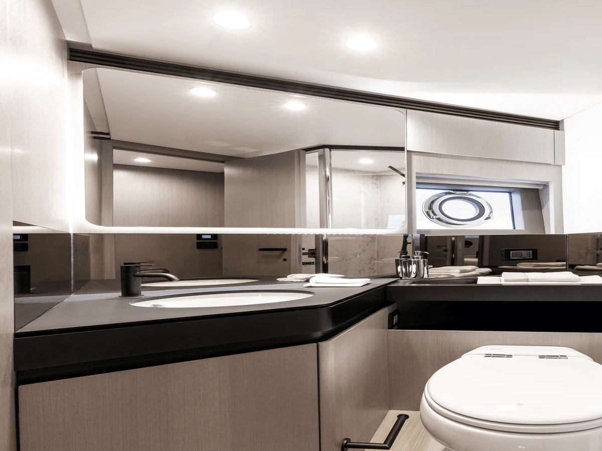2027 Azimut S7 71.0 feet, Inuvik, Northwest Territories #42