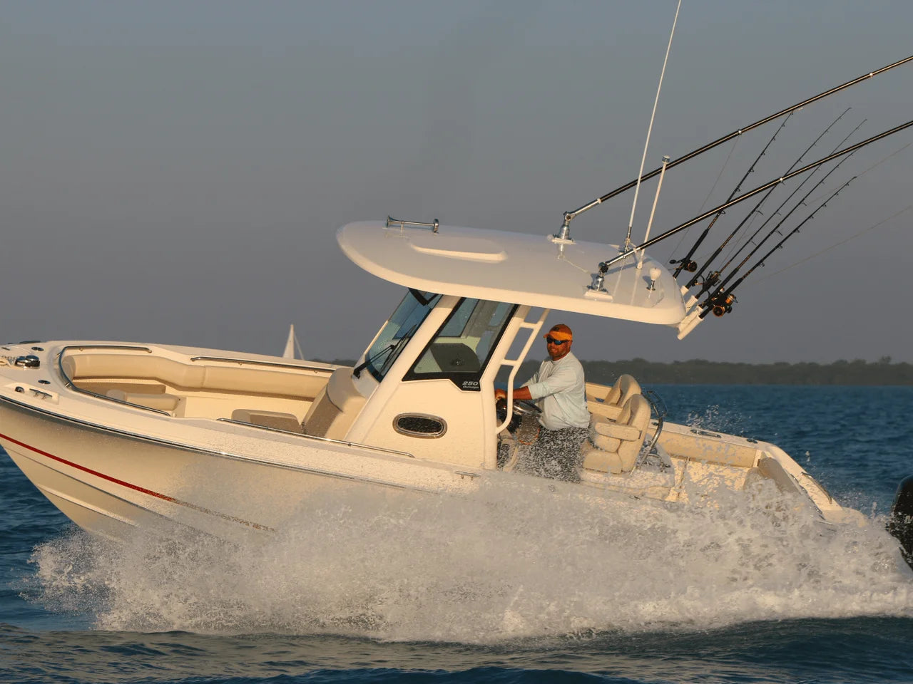 2027 Boston Whaler 250 Outrage 25.0 feet, Pompano Beach, Florida #19