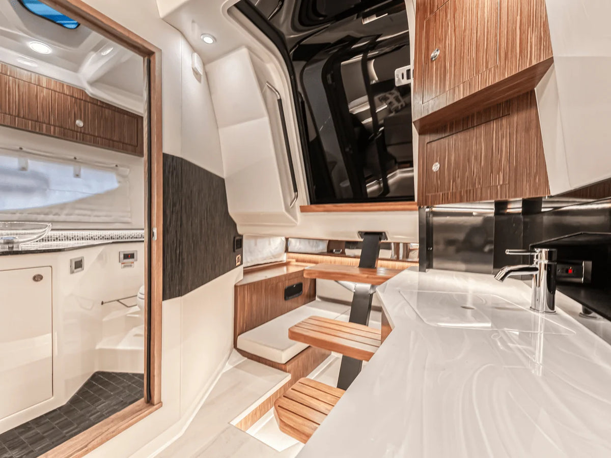 2022 Sea Ray 370 SUNDANCER OUTBOARD 37.0 feet, Highland Beach, FL, FL #64
