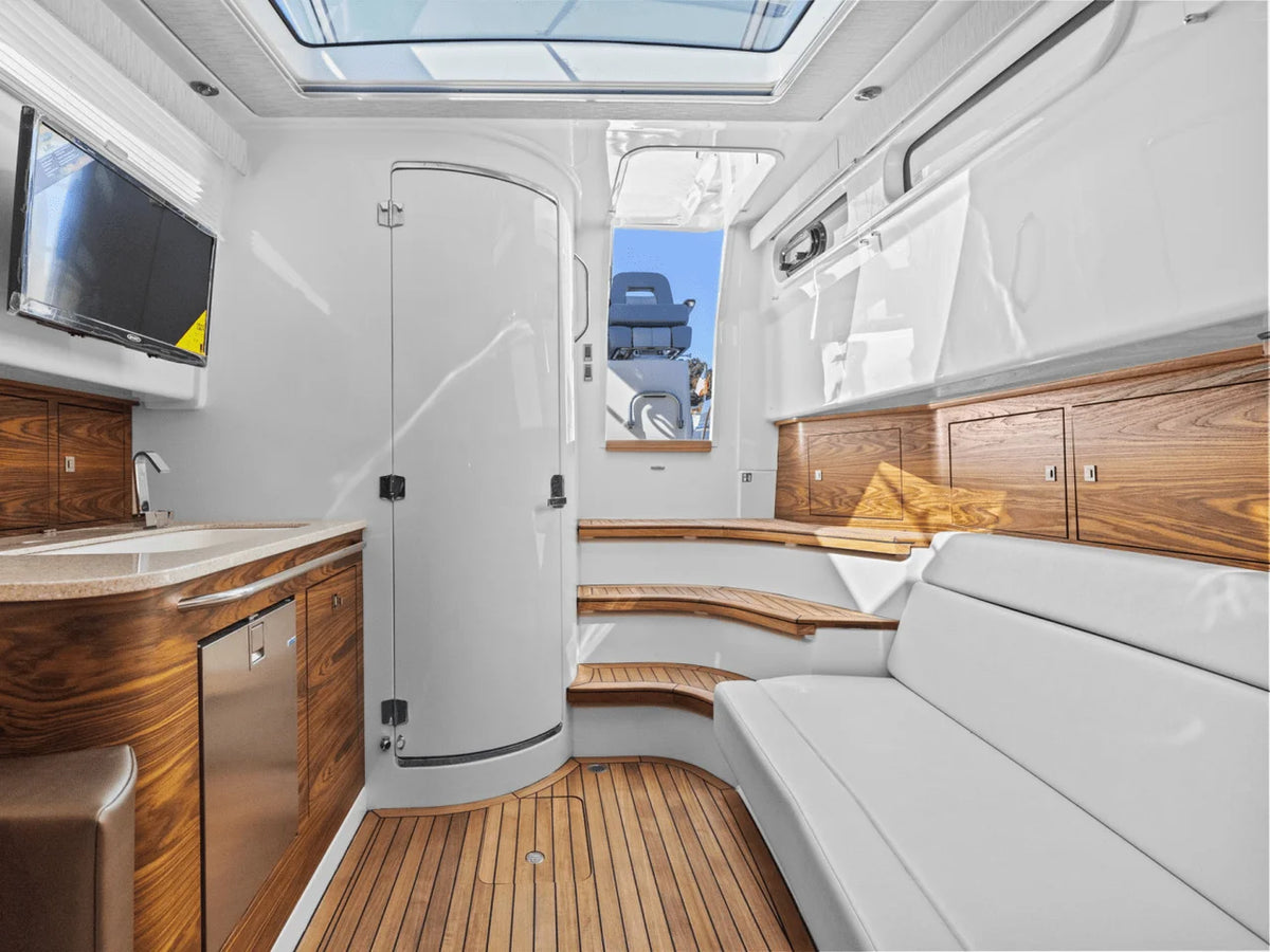 2026 Boston Whaler 420 Outrage 42.0 feet, Quincy, MA #43