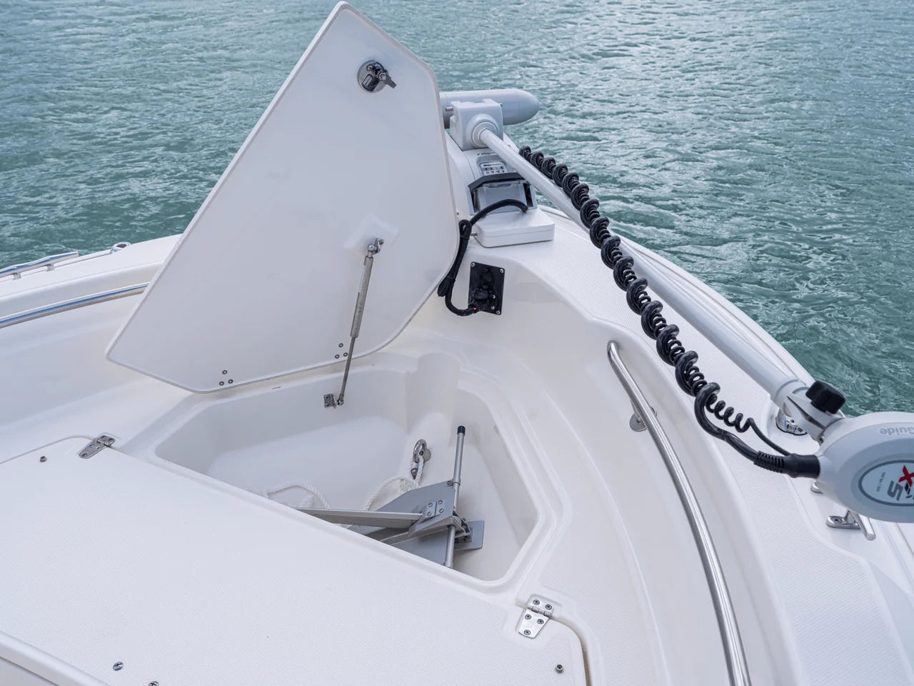 2027 Boston Whaler 220 Dauntless 22.0 feet, Naples, Florida #45