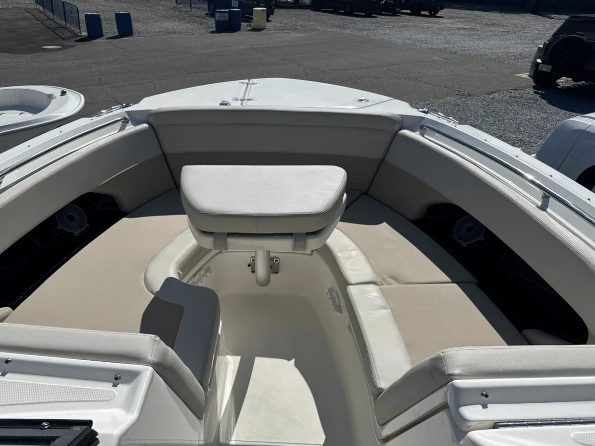 2026 Boston Whaler 240 Vantage 24.0 feet, Huntington, NY #28