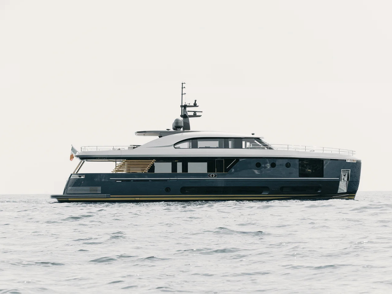 2026 Azimut Magellano 30M 98.0 feet, Inuvik, Northwest Territories #3