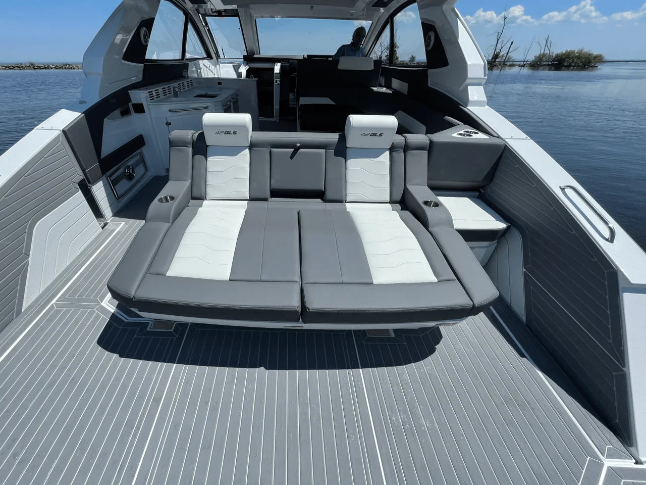 2026 Cruisers Yachts 42 GLS 42.0 feet, Inuvik, Northwest Territories #9