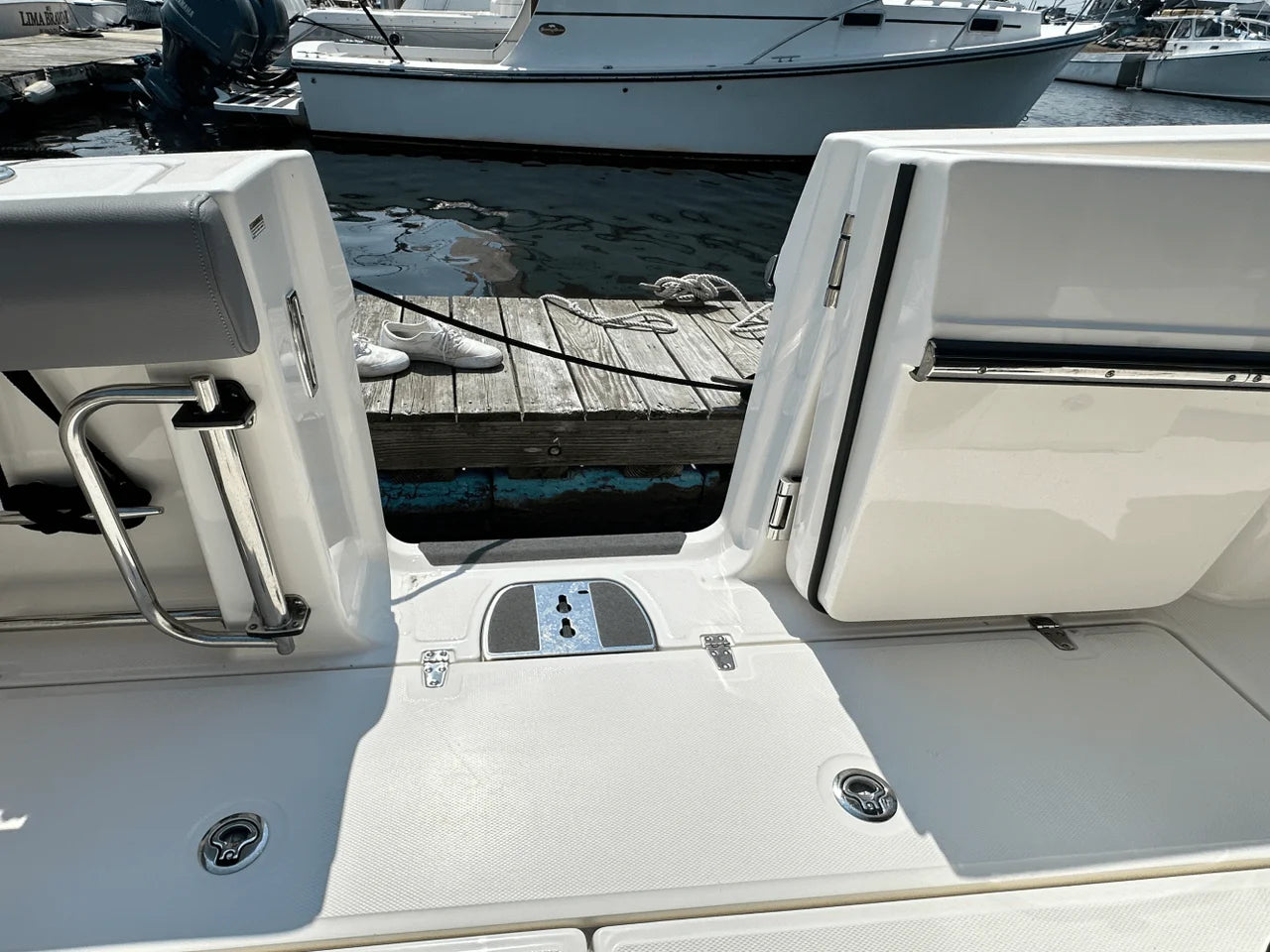 2023 Boston Whaler 330 OUTRAGE 33.0 feet, Danvers, Massachusetts #15