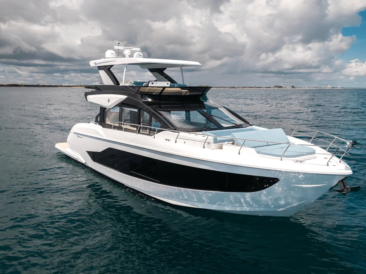 2026 Cruisers Yachts 57 FLY 57.0 feet, Jupiter, Florida #11