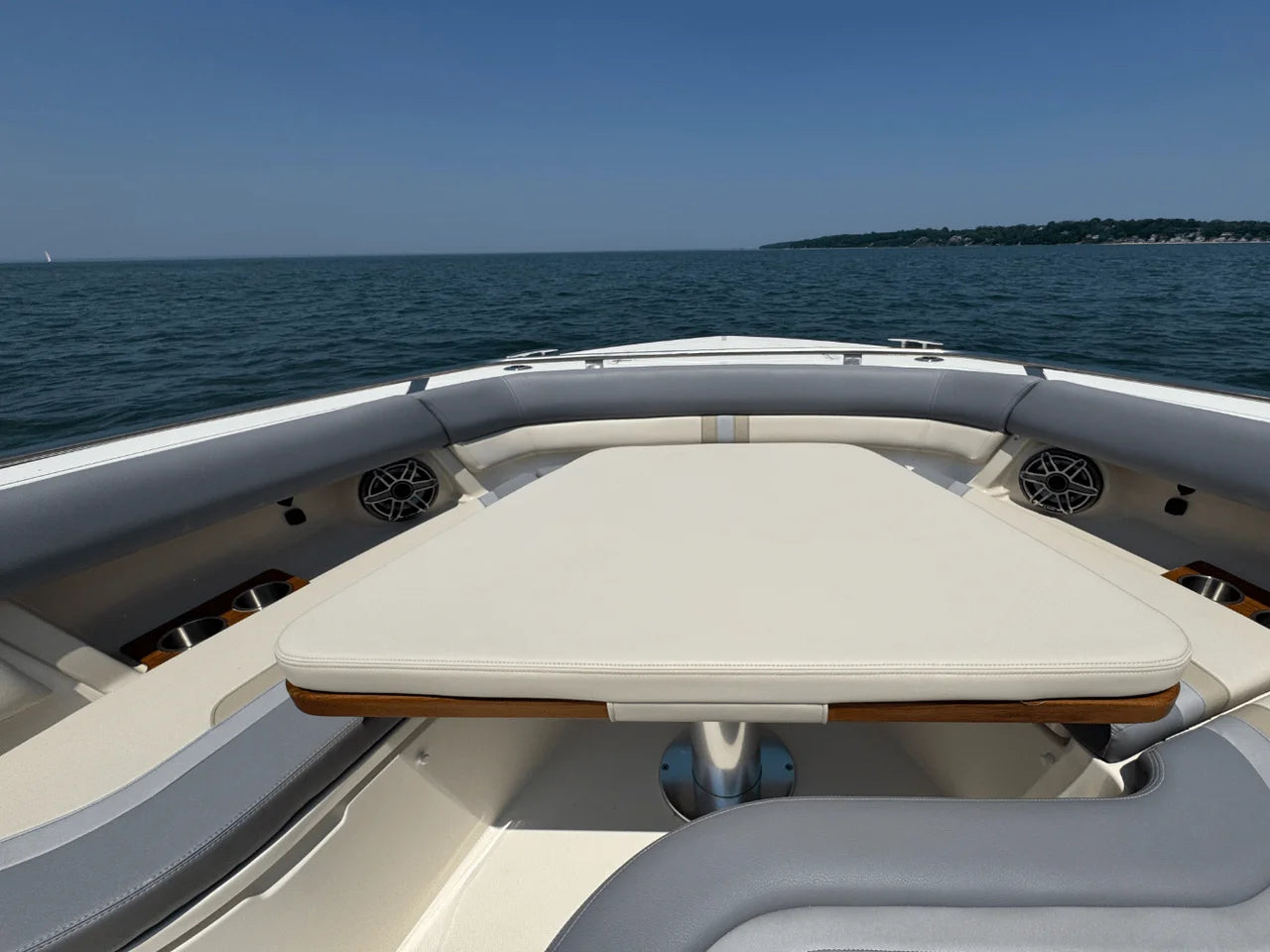 2025 Boston Whaler 380 Realm 38.0 feet, Huntington, NY #81