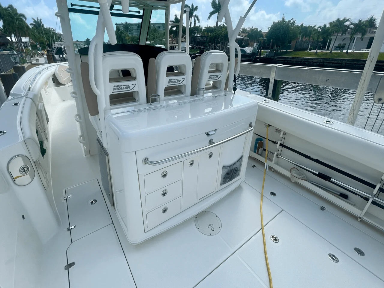 2012 Boston Whaler 370 OUTRAGE 37.0 feet, Pompano Beach, FL #33