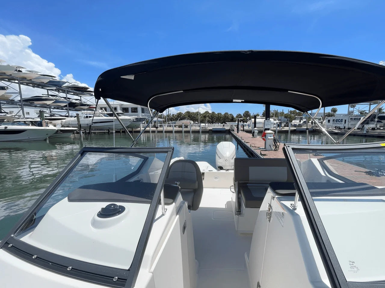 2025 Boston Whaler 210 Vantage 21.0 feet, Sarasota, Florida #29