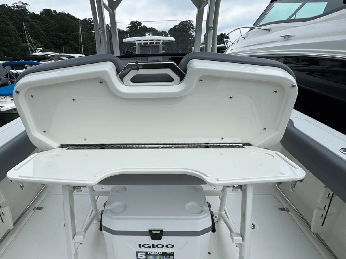 2026 Boston Whaler 230 Outrage 23.0 feet, Huntington, NY #20