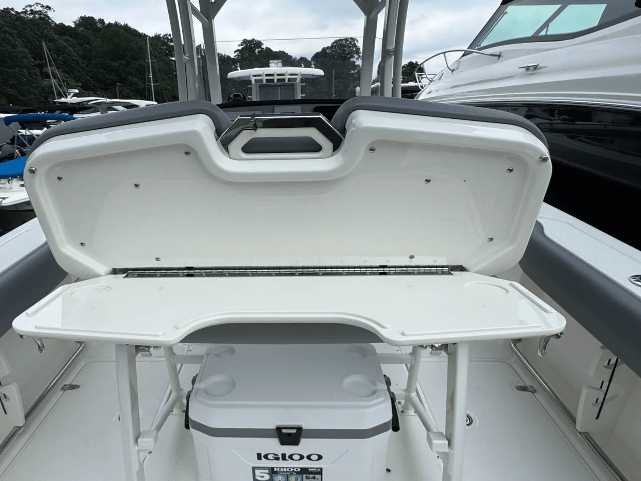2026 Boston Whaler 230 Outrage 23.0 feet, Huntington, NY #20