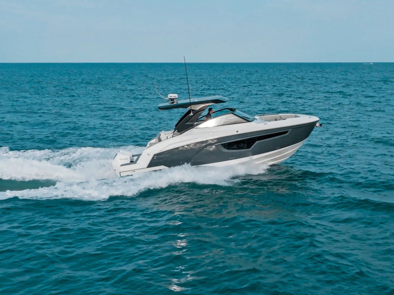 2026 Cruisers Yachts 34 GLS Outboard 35.0 feet, Inuvik, Northwest Territories #49