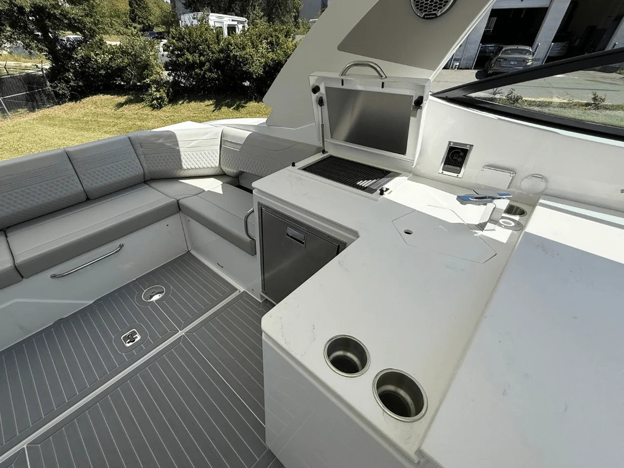 2026 Cruisers Yachts 38 GLS 37.0 feet, Lake Ozark, MO #21