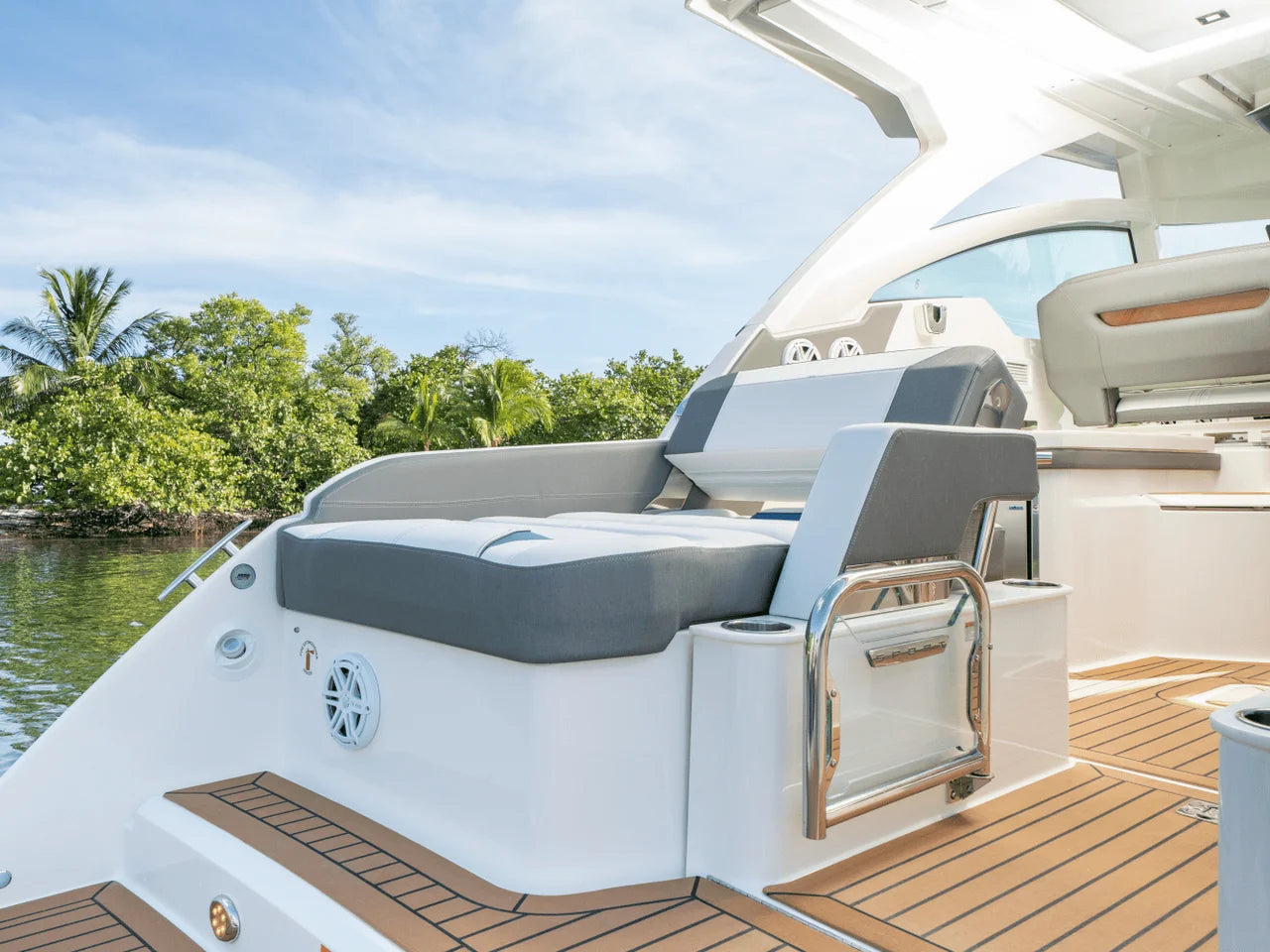 2025 Tiara Yachts LX 34 34.0 feet, Inuvik, Northwest Territories #43