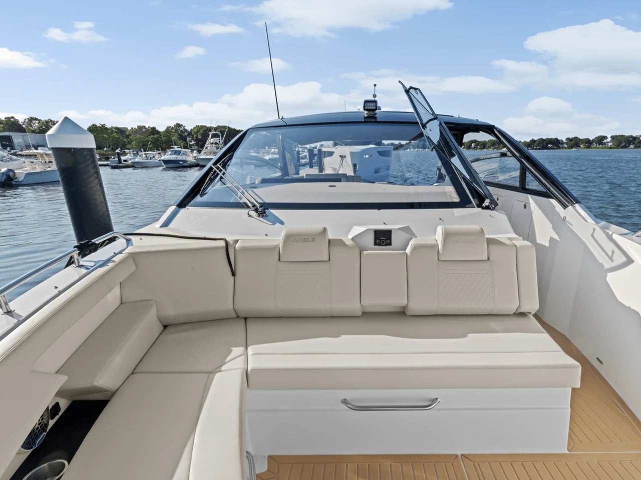 2025 Cruisers Yachts 42 GLS Outboard 42.0 feet, Quincy, MA #32