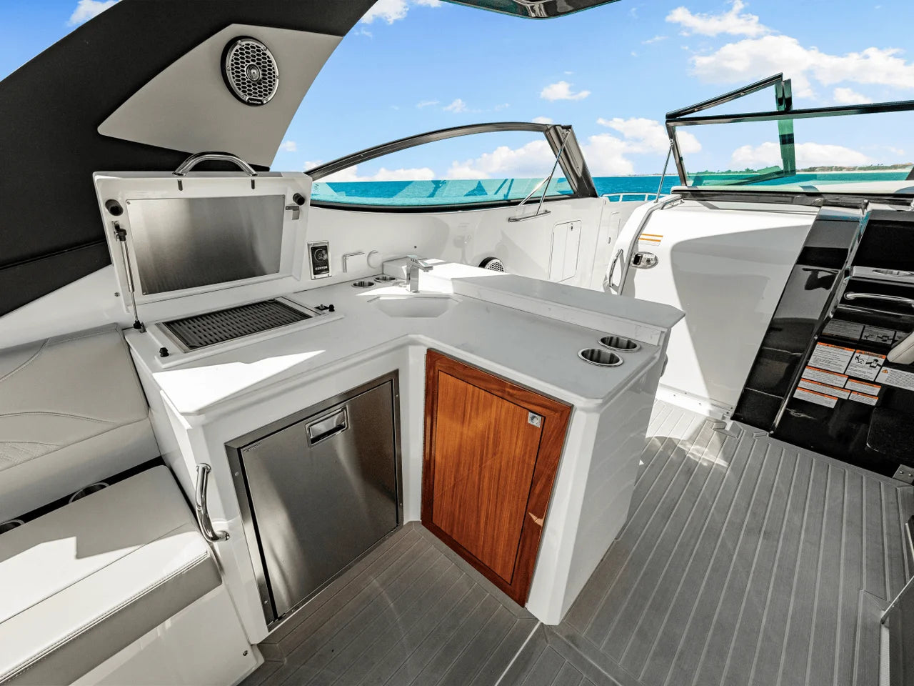 2025 Cruisers Yachts 38 GLS Outboard 38.0 feet, Venice, Florida #14