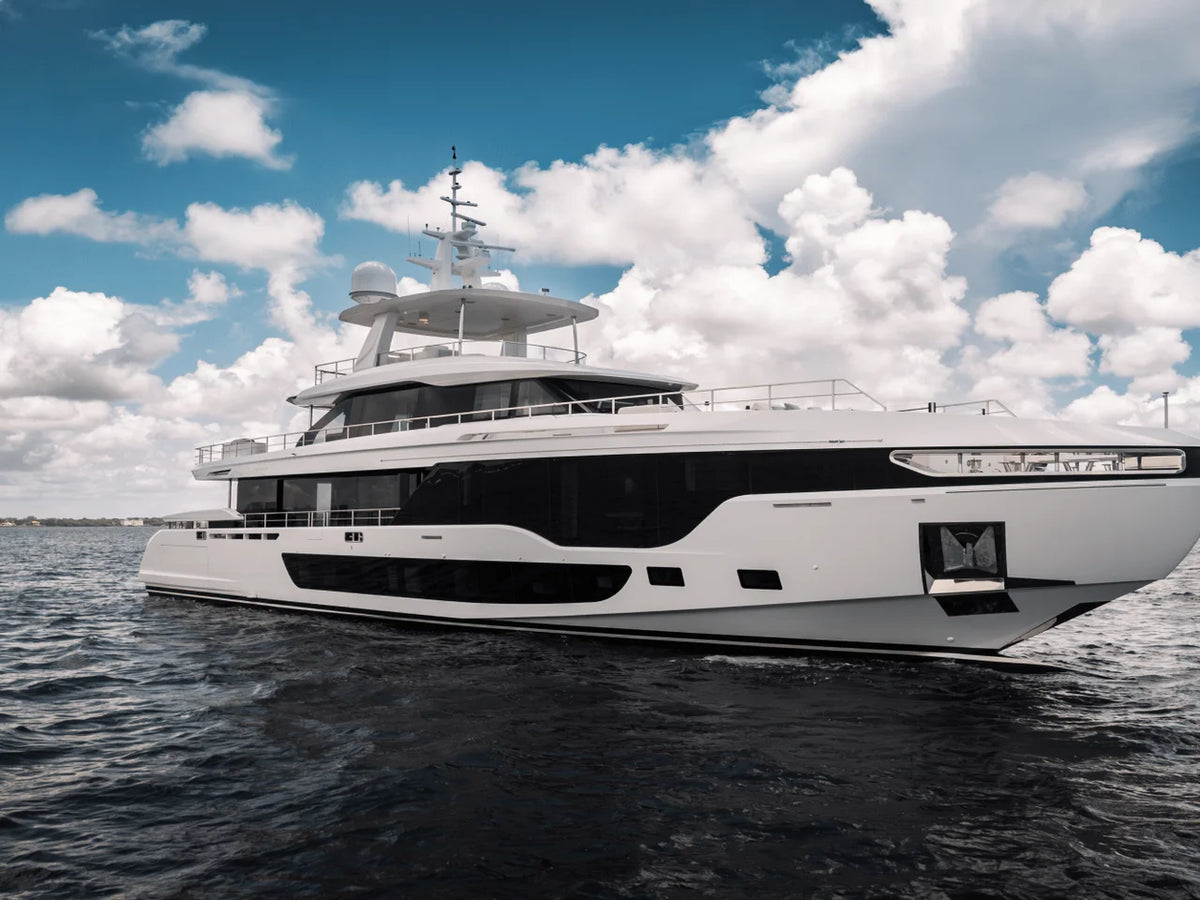 2027 Azimut Grande 36M 115.0 feet, Inuvik, Northwest Territories #3