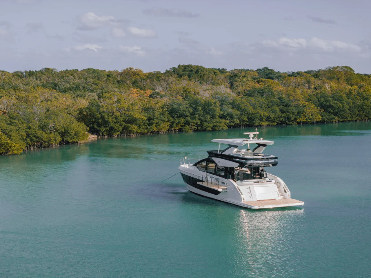 2026 Cruisers Yachts 57 FLY 57.0 feet, Inuvik, Northwest Territories #11