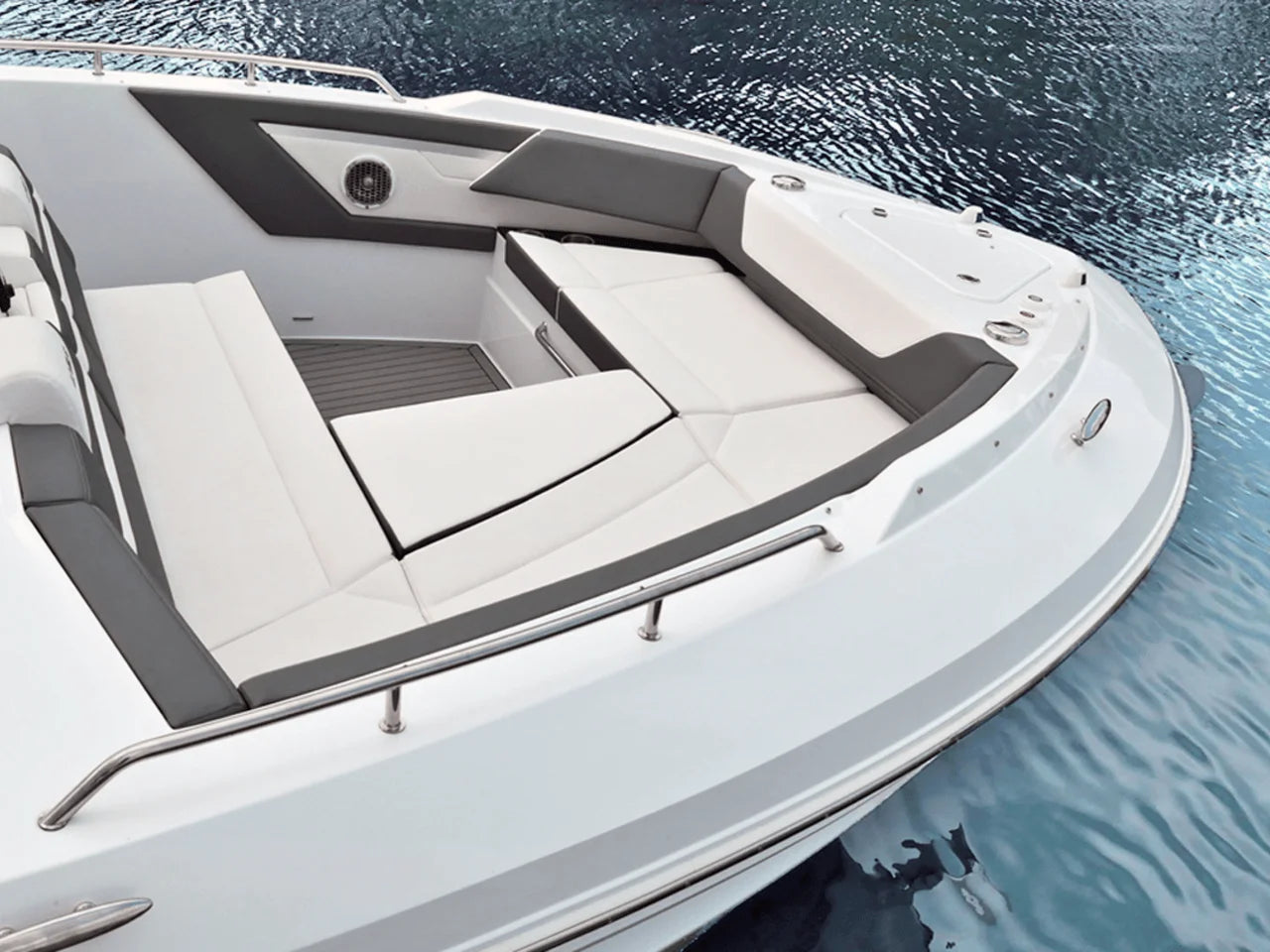 2026 Cruisers Yachts 42 GLS Outboard 42.0 feet, Inuvik, Northwest Territories #14