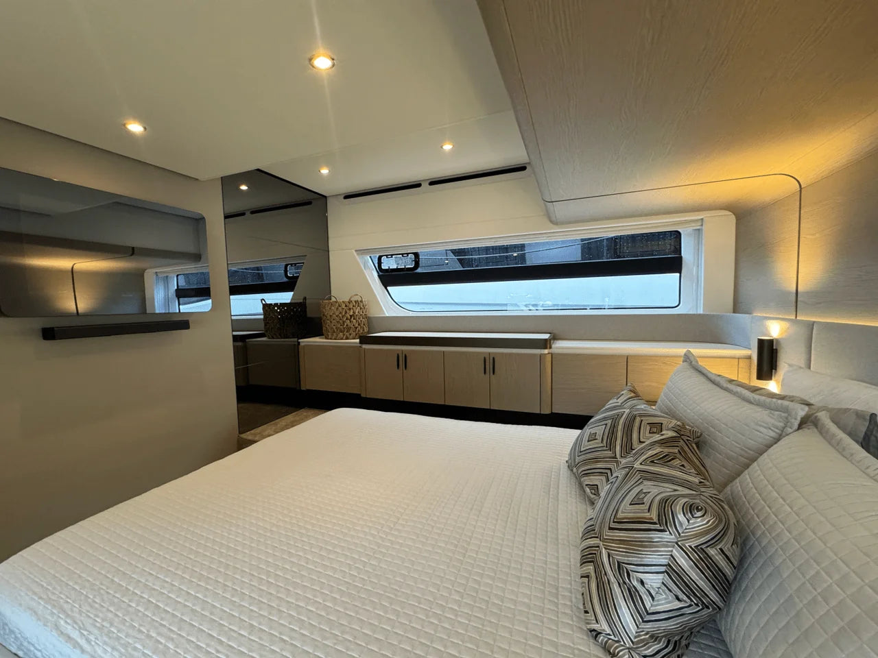2023 Azimut 53 FLY 53.0 feet, Fort Myers, FL #25