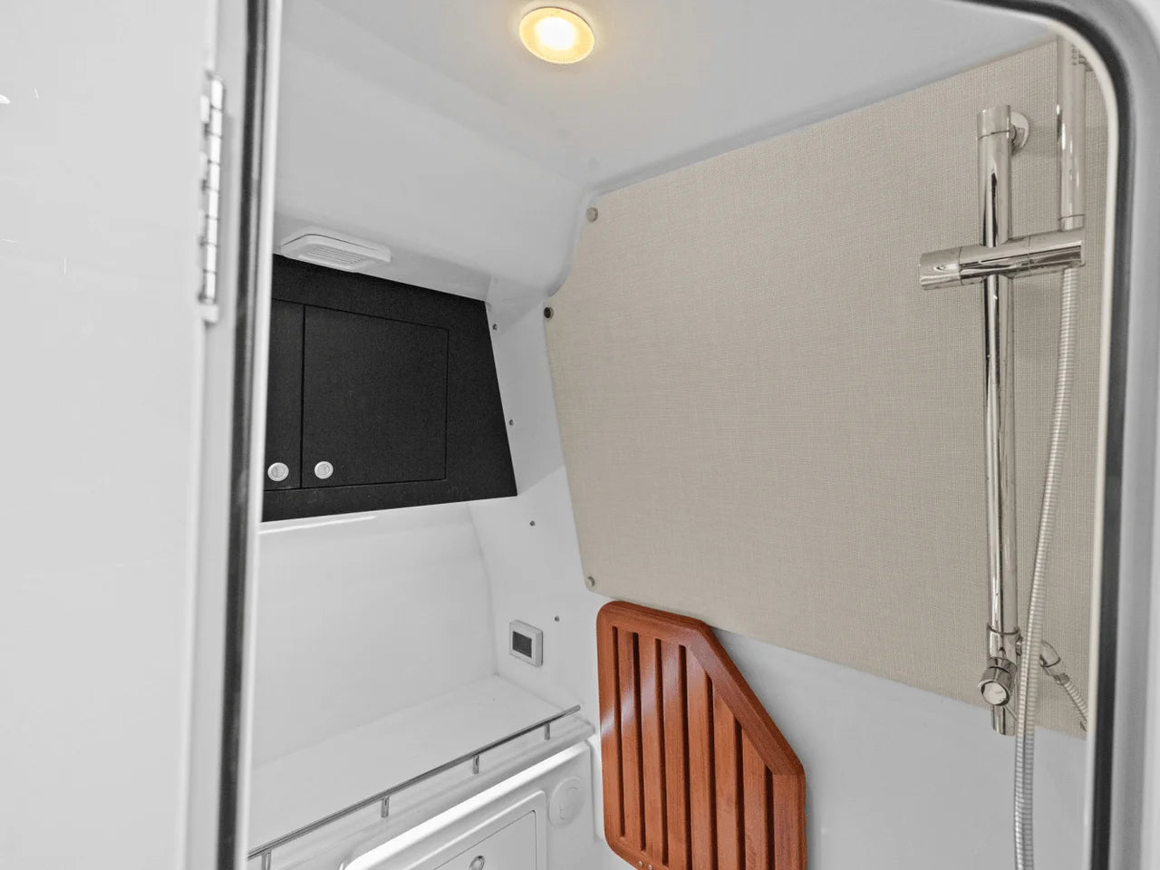2025 Boston Whaler 380 Realm 38.0 feet, Quincy, MA #42