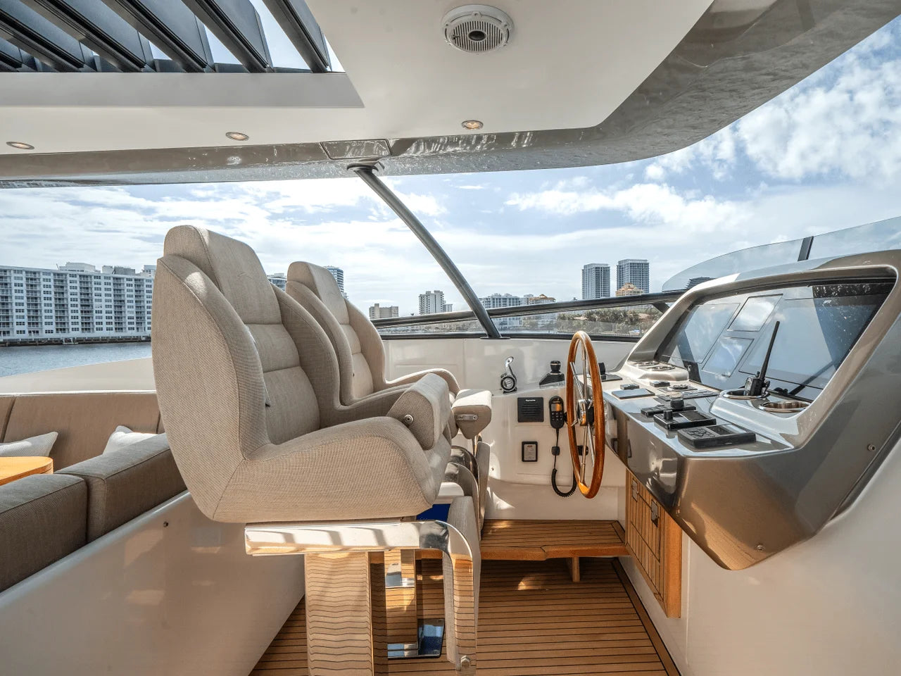 2026 Azimut Magellano 25M 84.0 feet, Dania Beach, Florida #98