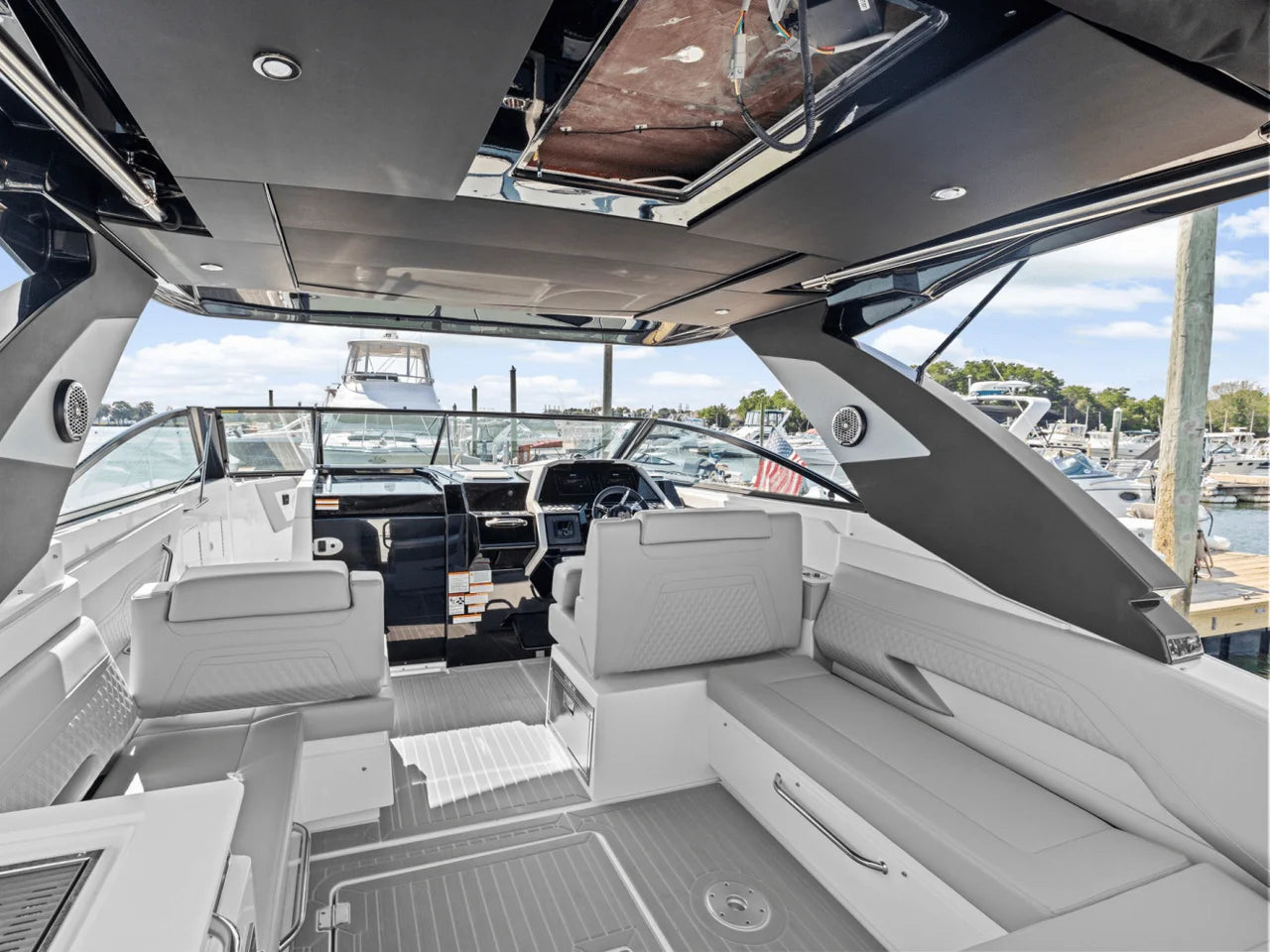 2026 Cruisers Yachts 34 GLS Outboard 34.0 feet, Danvers, Massachusetts #15