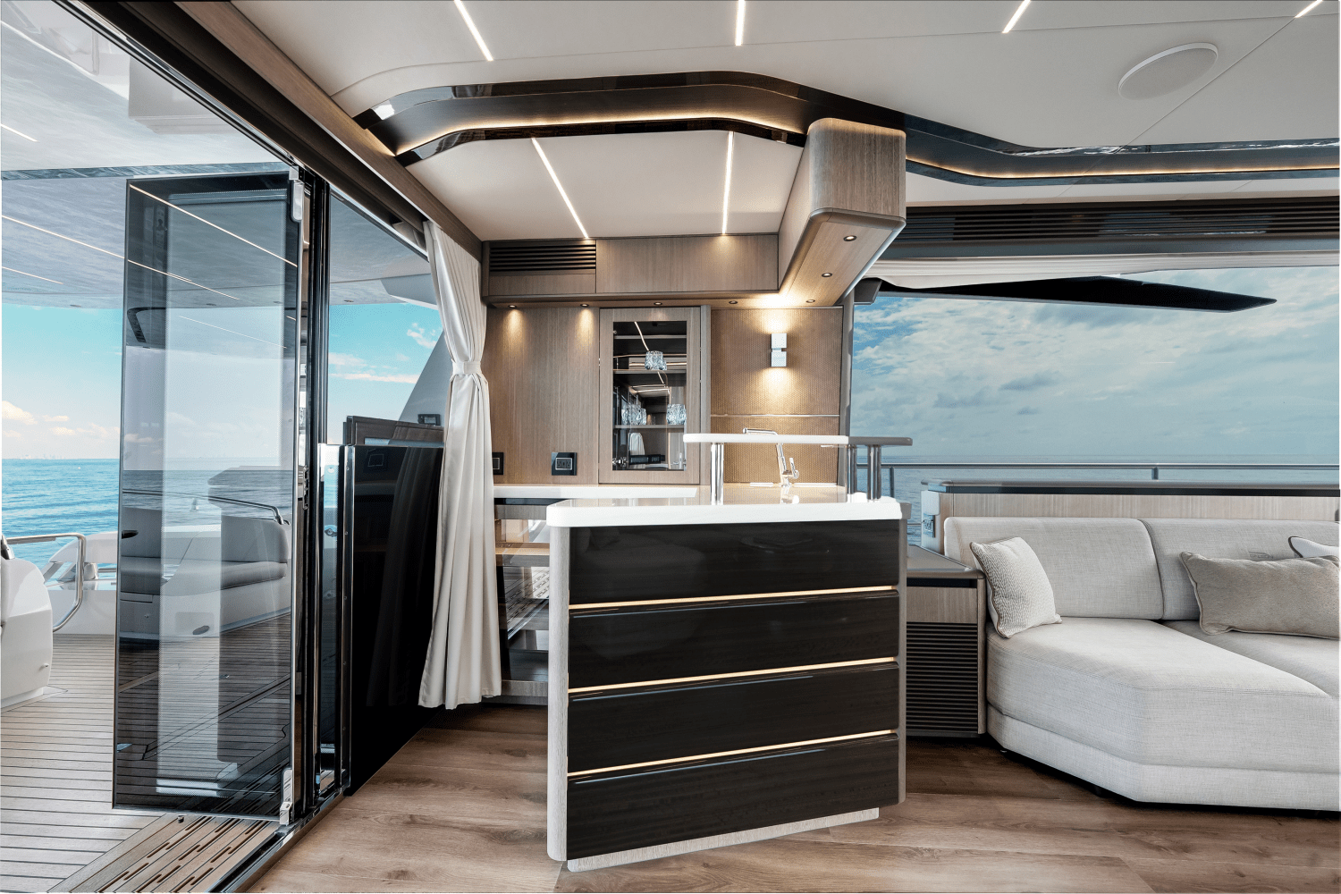 2026 Galeon 800 FLY 83.0 feet, Inuvik, Northwest Territories #47