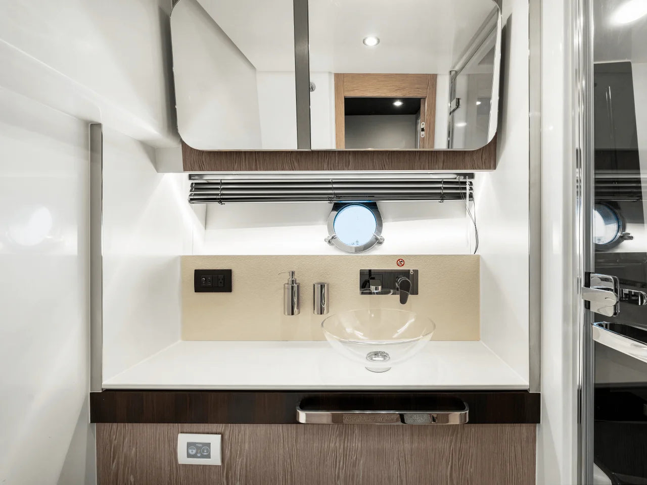 2025 Azimut S6 60.0 feet, St. Petersburg, Florida #86