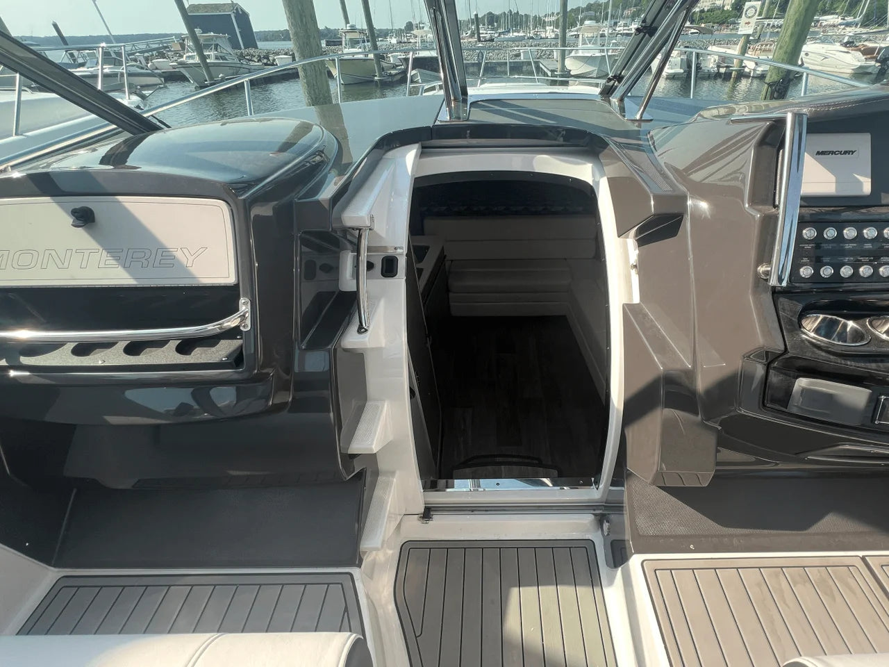 2021 Monterey 335 SPORT YACHT 33.0 feet, Wakefield, RI #27