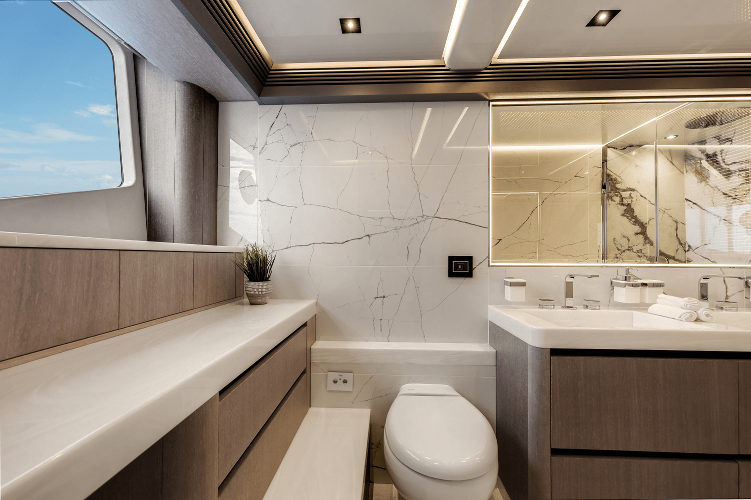 2026 Galeon 800 FLY 83.0 feet, Inuvik, Northwest Territories #33