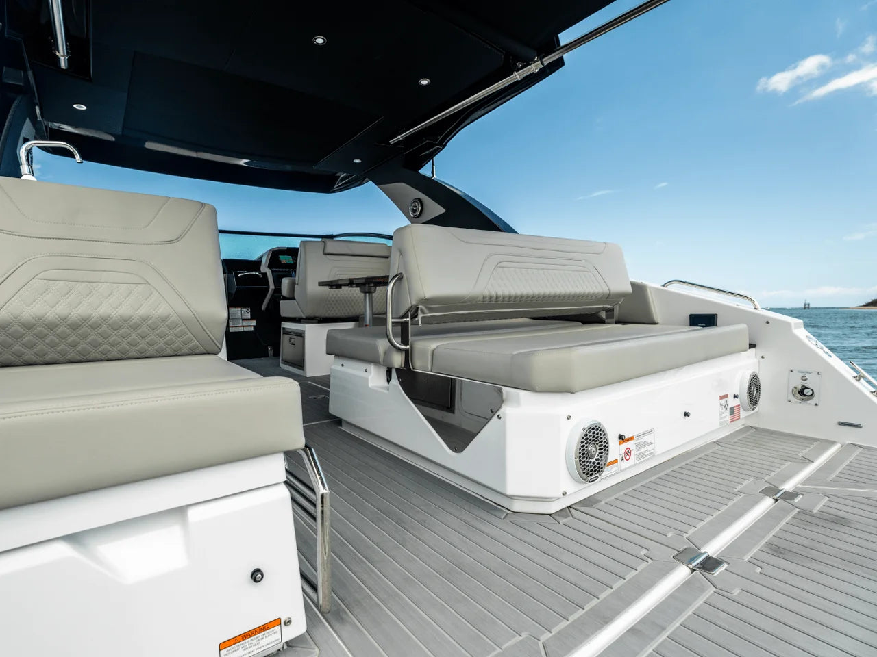 2026 Cruisers Yachts 34 GLS Outboard 35.0 feet, Inuvik, Northwest Territories #77