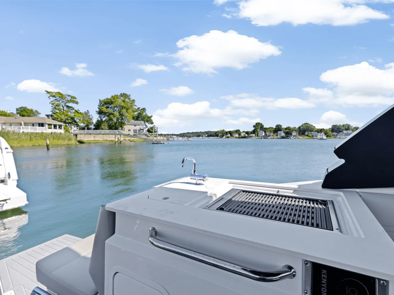 2026 Cruisers Yachts 34 GLS Outboard 34.0 feet, Danvers, Massachusetts #12
