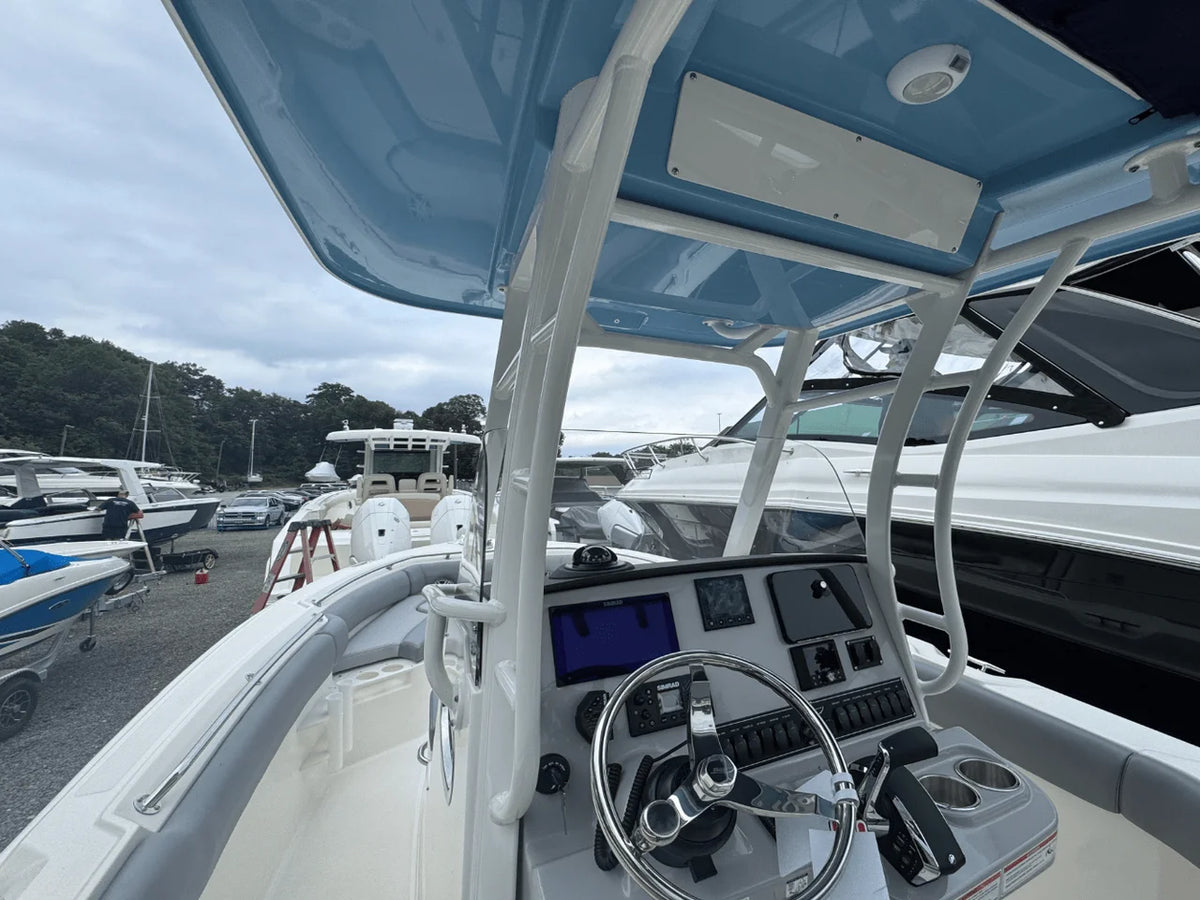2026 Boston Whaler 230 Outrage 23.0 feet, Huntington, NY #31