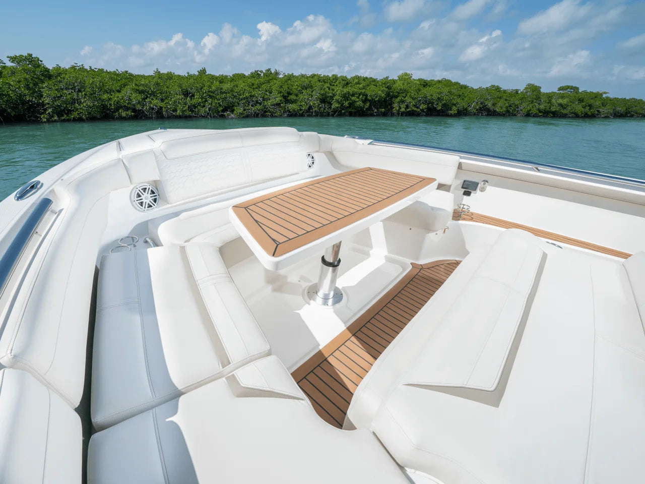 2025 Tiara Yachts LS 48 48.0 feet, Inuvik, Northwest Territories #42
