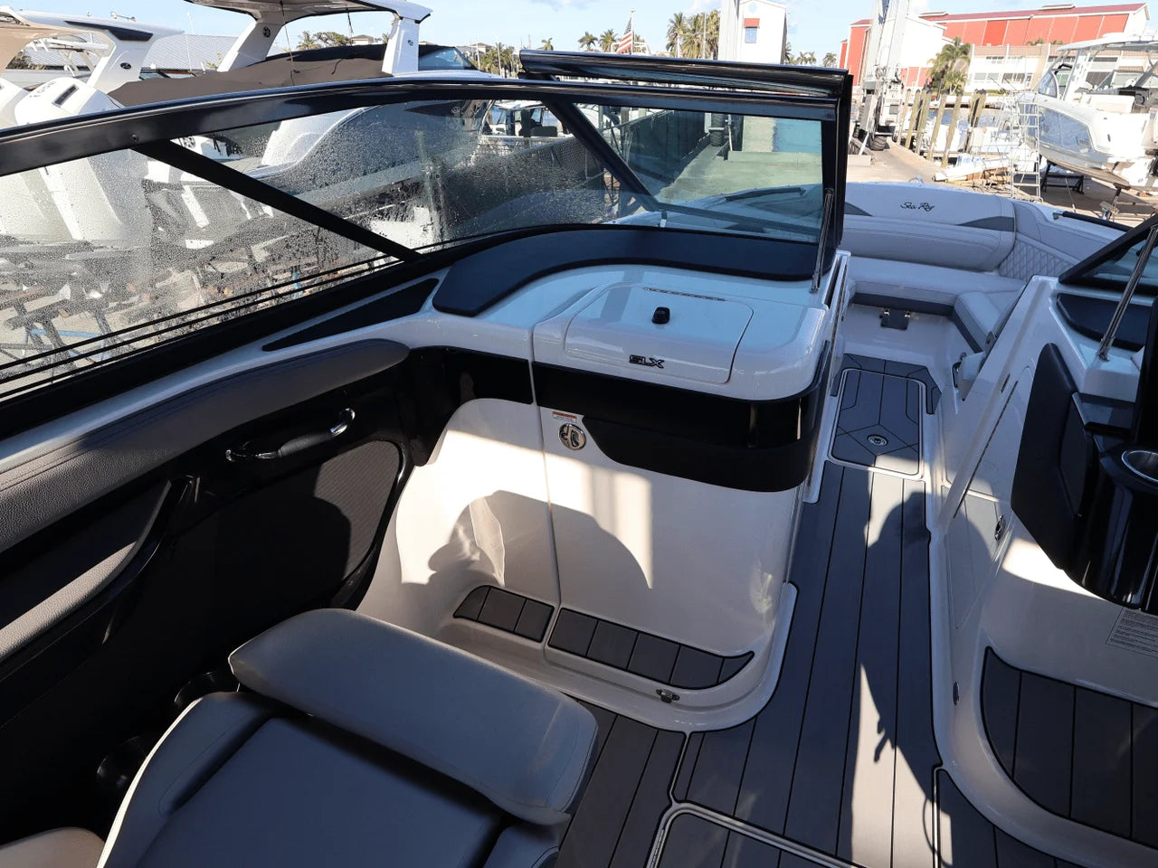 2025 Sea Ray SLX 280 28.0 feet, Naples, Florida #14