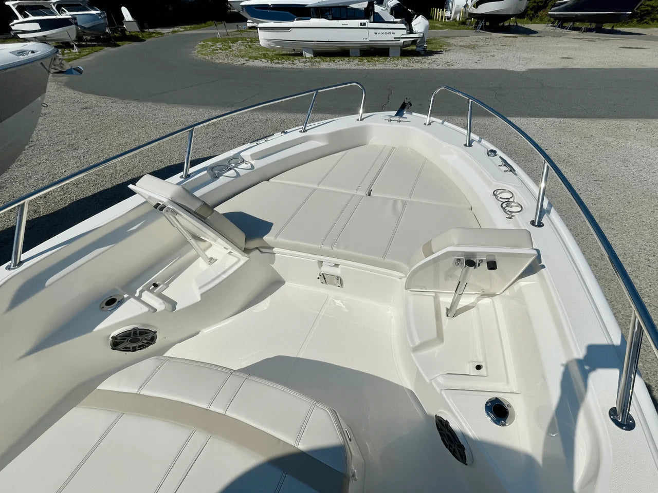 2026 Boston Whaler 250 Dauntless 25.0 feet, Quincy, MA #23
